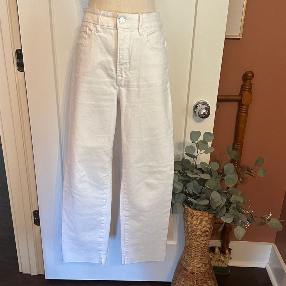 Good American women’s 6/28 white Straight Leg cropped cotton elastane Jeans